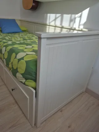 Cama Diván IKEA Hemnes Blanca con 3 Cajones