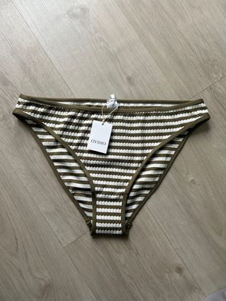 Braguita bikini Oysho rayas Talla XL