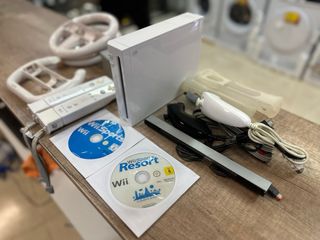 Nintendo Wii completo con accessori e giochi