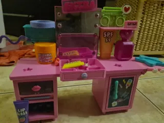 Salone Barbie Extra - Nuovo con accessori scarpe,