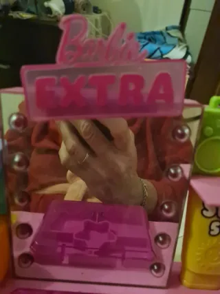 Salone Barbie Extra - Nuovo con accessori scarpe,