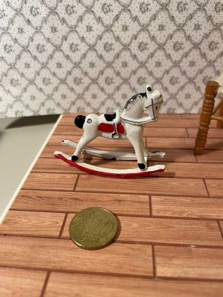 Cavallino metallo vintage per casa bambole