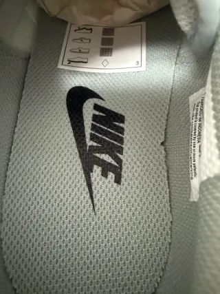 Nike Cortez Gris y Plateado