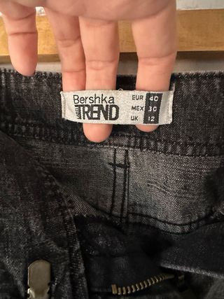 Falda vaquera Bershka gris/negra