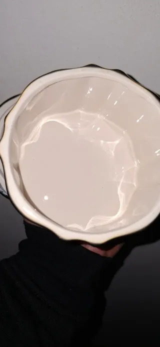 Joyero de porcelana con unicornio dorado