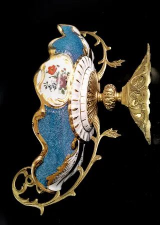 Precioso centro de mesa de porcelana y bronce