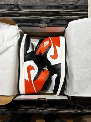 Jordan 1 Black Orange