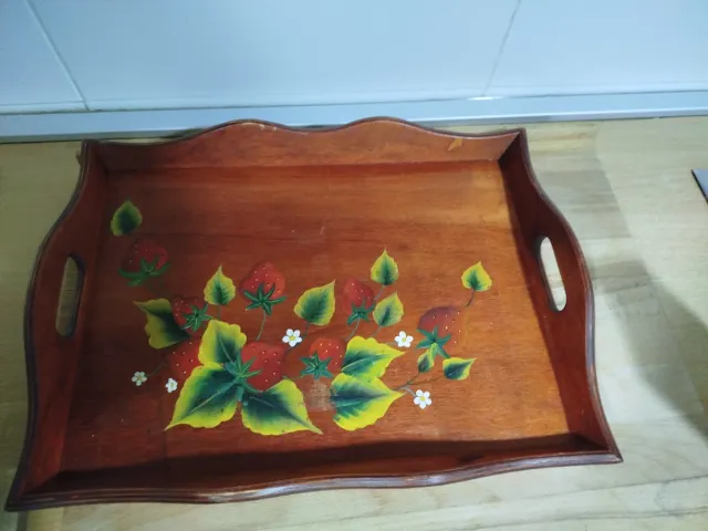 Bandeja madera fresas 38x28.Vintage