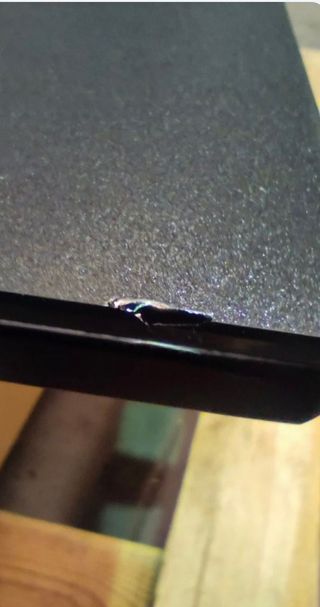 Mesa extensible Theone de cristal y patas de acero