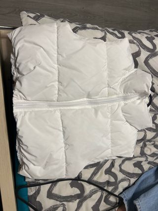 Chaleco blanco acolchado