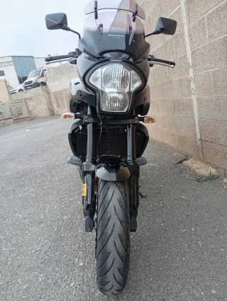 Kawasaki Versys 650 Negra