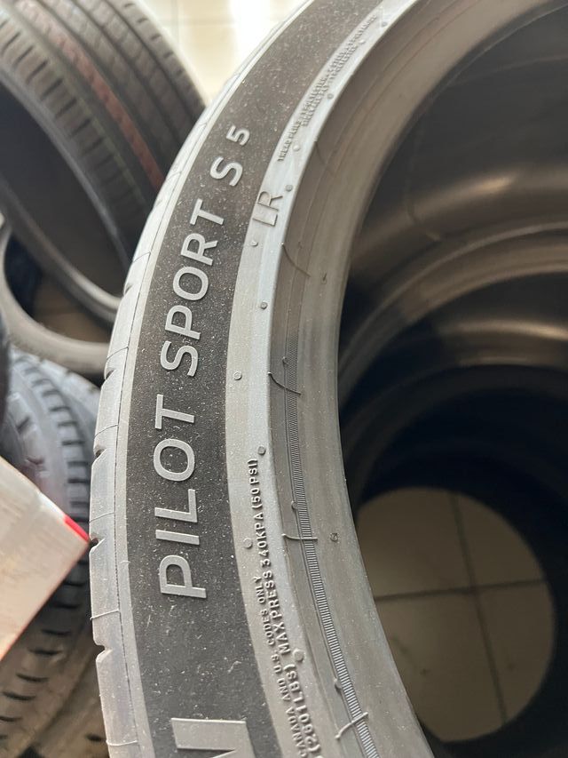 Neumático Michelin 305/35R23 114Y XL