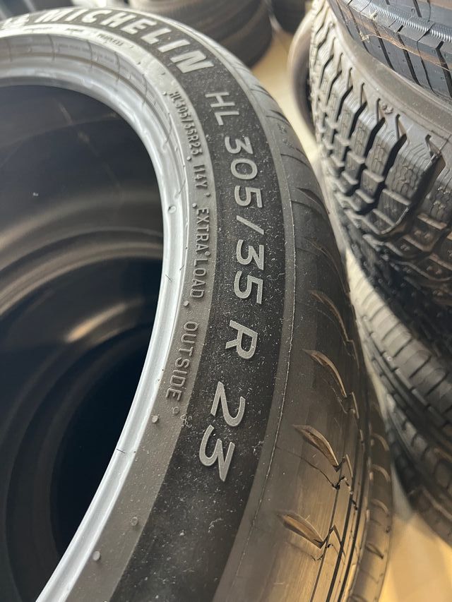 Neumático Michelin 305/35R23 114Y XL