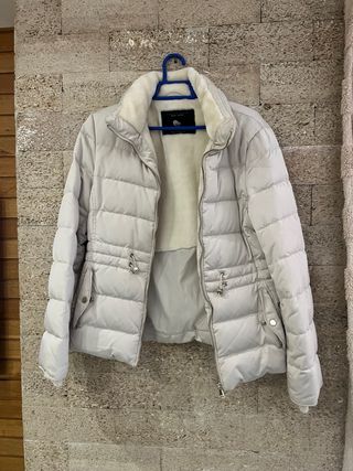 Abrigo acolchado crema con forro sherpa