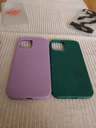 6 Cover iPhone 12 + 1 Rossa