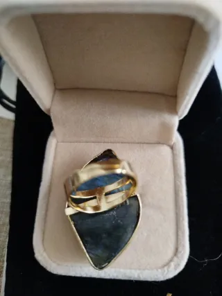 Anillo Piedra Labradorita Azul y Dorado