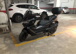 Moto Vogue SR 4 Max.