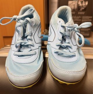 Zapatillas tacos Atletismo Azul y Amarillo