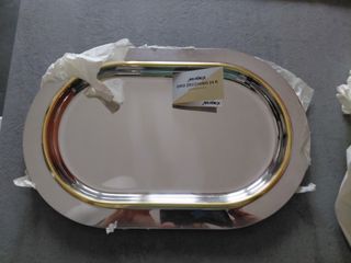 Antipastiera con vassoio in acciaio e oro