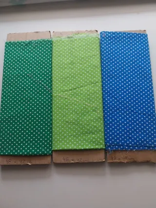 Lotes de Telas con Lunares