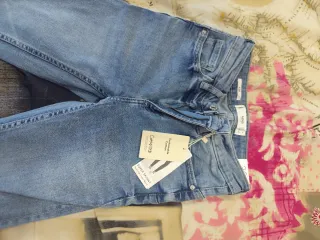 Vaquero Kim push up nuevo talla 32