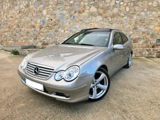 Mercedes-Benz c220 coupe
