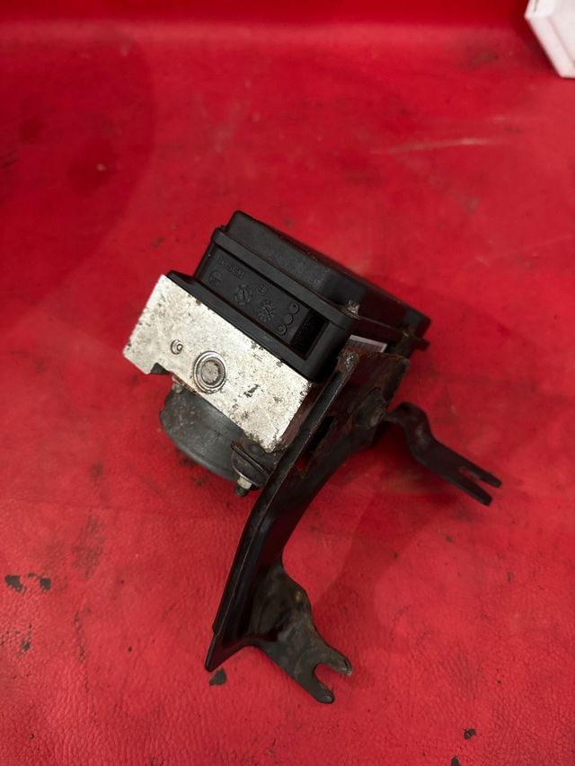 Módulo ABS Nissan Micra K12 0265800574