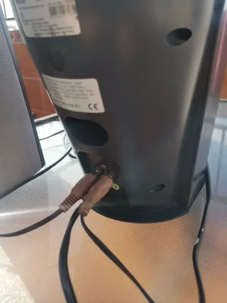 Altavoces Trust 2.1 Negro y Gris