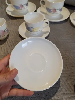 Juego de tazas de porcelana multicolor