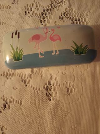 Gafas de sol negras sin estrenar