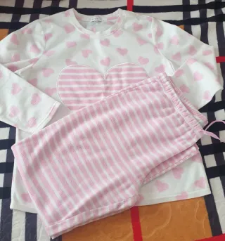 Pijama mujer corazones rosa y blanco
