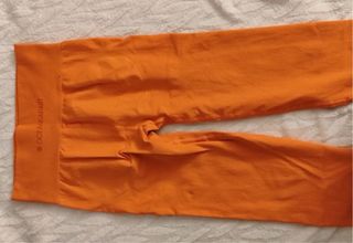 Conjunto deportivo Oceans Apart naranja