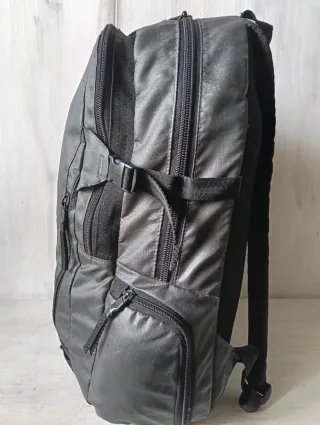 Superdry Zaino Sportivo Nero/Grigio