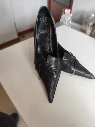 Zapatos de tacón negros Mara