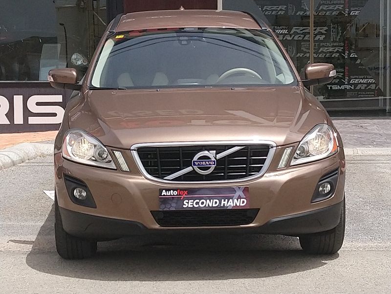 Volvo XC60 2009 - foto 1