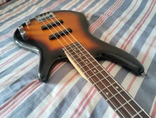 Bajo Ibanez SoundGear
