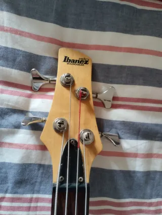 Bajo Ibanez SoundGear