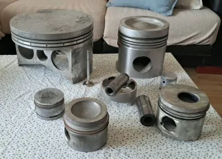 Colección de pistones de motor