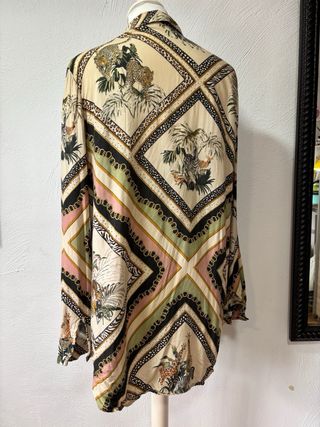 Blusa stradivarius talla L