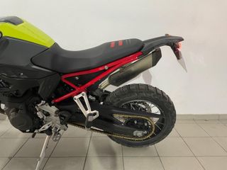 BMW F 900 GS Amarilla