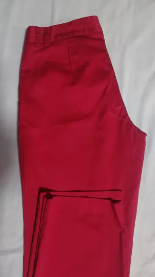 Pantalón rojo