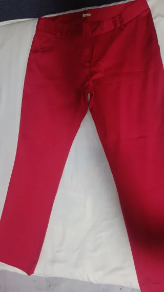 Pantalón rojo