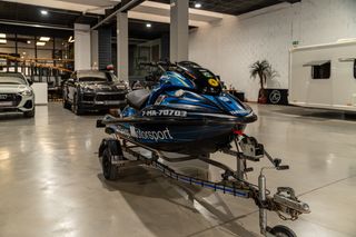 YAMAHA WAVE RUNNER GP