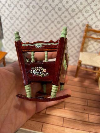 Culla decorata per dollshouse