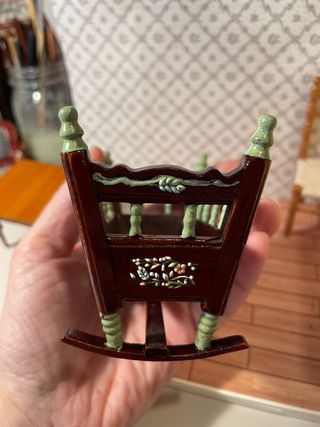 Culla decorata per dollshouse