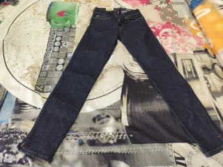 Vaqueros Salsa Wonder Azul Oscuro W26