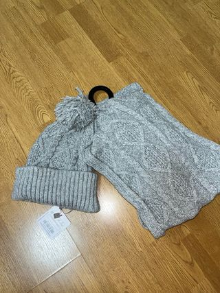 Pack Gorro y Bufanda Gris Tejido