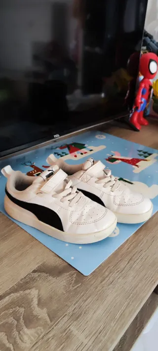 Zapatillas Puma niño blancas