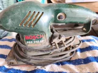 Lijadora Bosch PSS 240 AE
