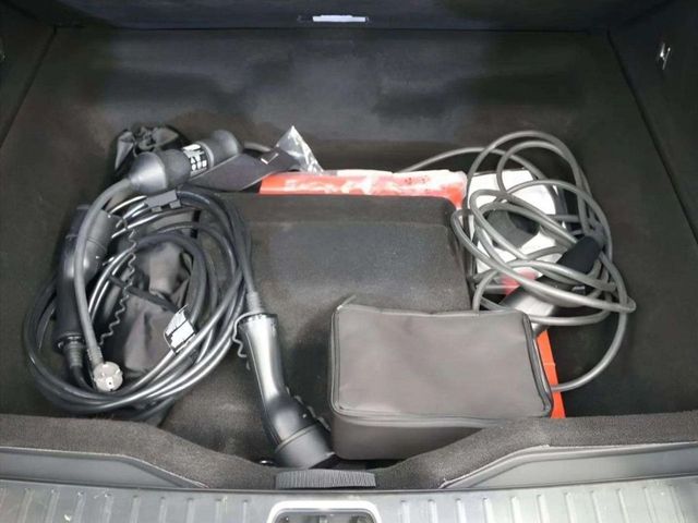 Lynk & Co 01 01 1.5T PHEV